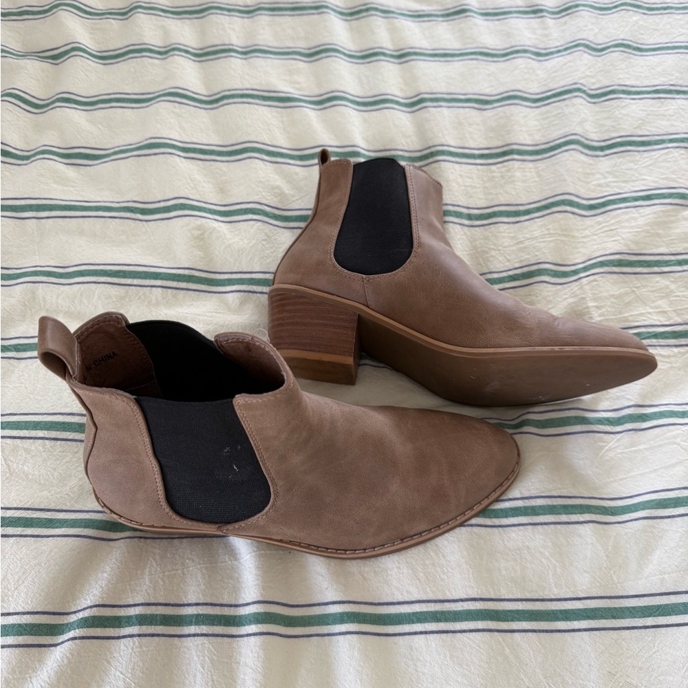Women's Roolee Brown Leather Ankle Chelsea Boots